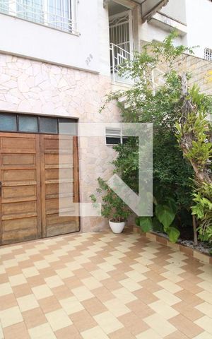 Casa à venda com 180m², 4 quartos e 3 vagasGaragem