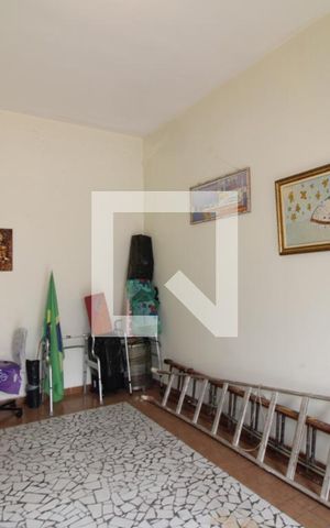 Casa à venda com 180m², 4 quartos e 3 vagasGaragem