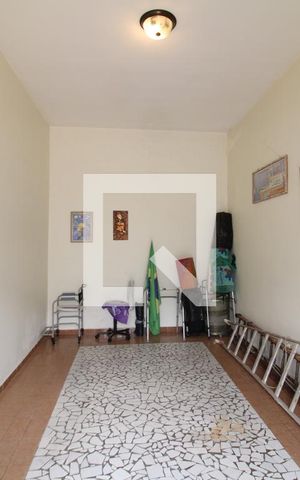 Casa à venda com 180m², 4 quartos e 3 vagasGaragem