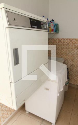 Casa à venda com 180m², 4 quartos e 3 vagasÁrea de Serviço