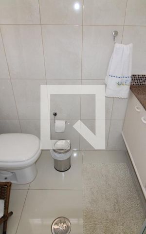 Casa à venda com 180m², 4 quartos e 3 vagasBanheiro 3
