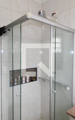 Casa à venda com 180m², 4 quartos e 3 vagasBanheiro 2