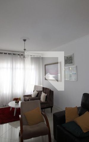 Casa à venda com 180m², 4 quartos e 3 vagasSala