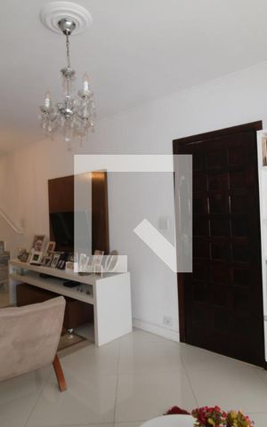 Casa à venda com 180m², 4 quartos e 3 vagasSala
