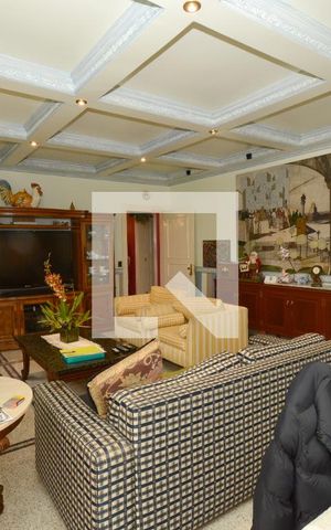 Casa à venda com 1100m², 4 quartos e 5 vagasSala de TV