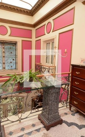 Casa à venda com 1100m², 4 quartos e 5 vagasHall do piso superior