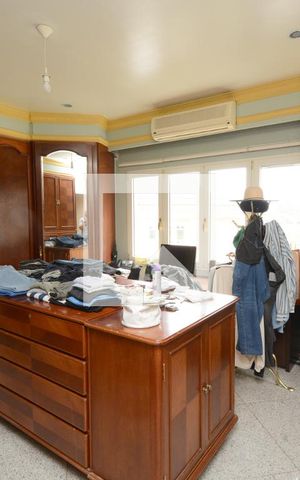 Casa à venda com 1100m², 4 quartos e 5 vagasCloset da suíte master