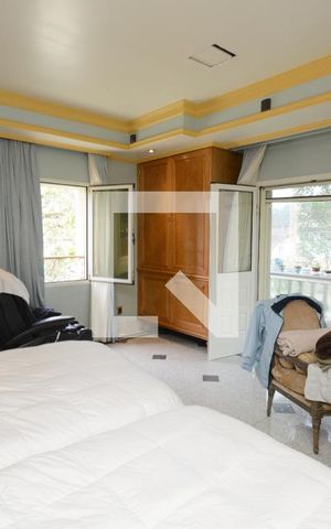 Casa à venda com 1100m², 4 quartos e 5 vagasSuíte master