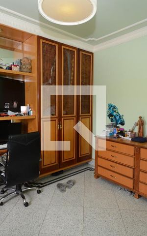 Casa à venda com 1100m², 4 quartos e 5 vagasQuarto 4