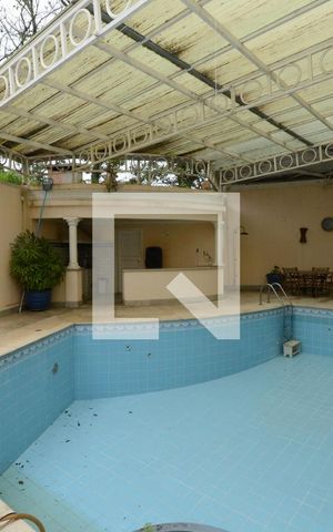 Casa à venda com 1100m², 4 quartos e 5 vagasPiscina