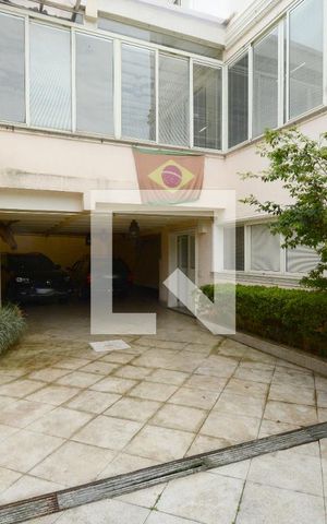 Casa à venda com 1100m², 4 quartos e 5 vagasGaragem