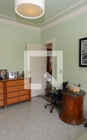 Casa à venda com 1100m², 4 quartos e 5 vagasQuarto 4
