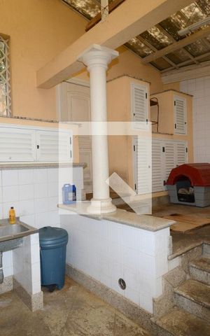 Casa à venda com 1100m², 4 quartos e 5 vagasÁrea de Serviço 2