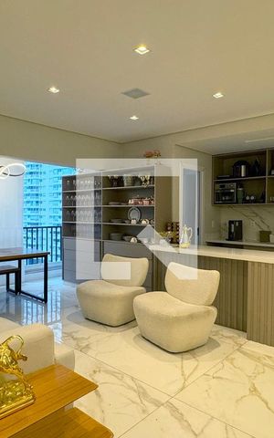 Apartamento à venda com 110m², 2 quartos e 2 vagasSala