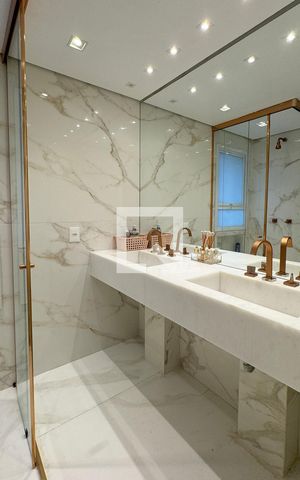 Apartamento à venda com 110m², 2 quartos e 2 vagasBanheiro da Suíte 1