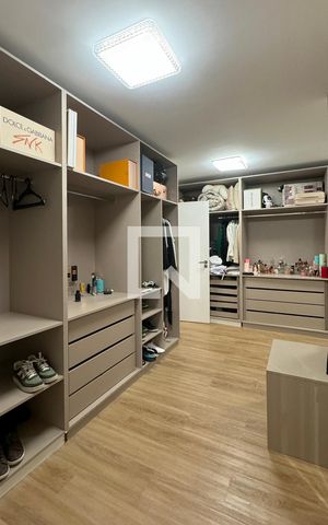 Apartamento à venda com 110m², 2 quartos e 2 vagasCloset da suíte 1