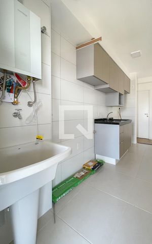 Apartamento para alugar com 55m², 2 quartos e 1 vaga Apartamento para alugar com 55m², 2 quartos e 1 vagaÁrea de Serviço