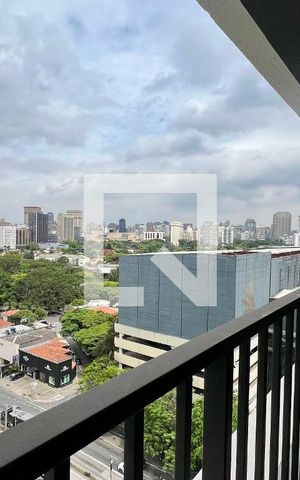Studio para alugar com 27m², 1 quarto e sem vaga Studio para alugar com 27m², 1 quarto e sem vagaSacada