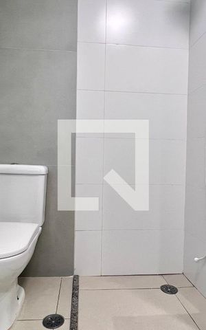 Studio para alugar com 27m², 1 quarto e sem vaga Studio para alugar com 27m², 1 quarto e sem vagaBanheiro
