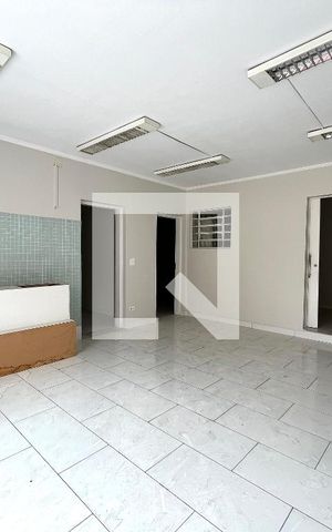 Casa para alugar com 150m², 3 quartos e sem vaga Casa para alugar com 150m², 3 quartos e sem vagaCopa