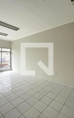 Casa para alugar com 150m², 3 quartos e sem vaga Casa para alugar com 150m², 3 quartos e sem vagaSala