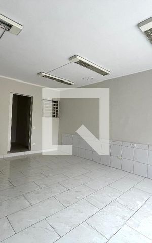 Casa para alugar com 150m², 3 quartos e sem vaga Casa para alugar com 150m², 3 quartos e sem vagaCopa