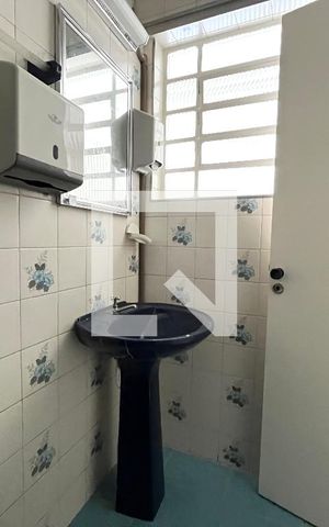 Casa para alugar com 150m², 3 quartos e sem vaga Casa para alugar com 150m², 3 quartos e sem vagaBanheiro da Suíte