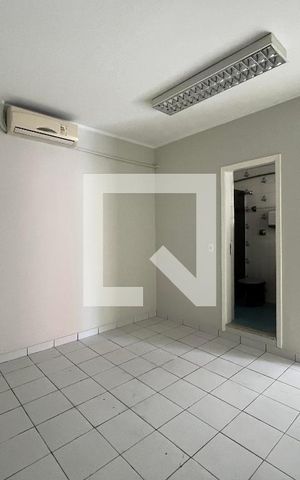 Casa para alugar com 150m², 3 quartos e sem vaga Casa para alugar com 150m², 3 quartos e sem vagaSuite