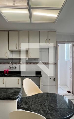 Apartamento para alugar com 118m², 2 quartos e 2 vagas Apartamento para alugar com 118m², 2 quartos e 2 vagasCozinha