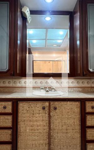 Apartamento para alugar com 118m², 2 quartos e 2 vagas Apartamento para alugar com 118m², 2 quartos e 2 vagasBanheiro
