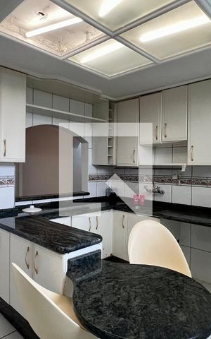 Apartamento para alugar com 118m², 2 quartos e 2 vagas Apartamento para alugar com 118m², 2 quartos e 2 vagasCozinha