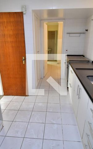 Apartamento à venda com 145m², 2 quartos e 1 vagaCozinha