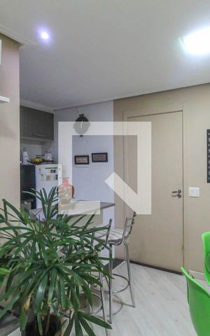 Apartamento para alugar com 48m², 2 quartos e 1 vagaSala