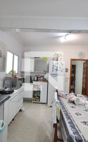 Casa à venda com 340m², 4 quartos e 1 vagaCozinha