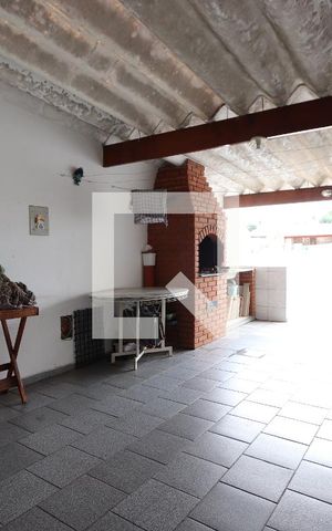 Casa à venda com 100m², 4 quartos e 2 vagasSalão