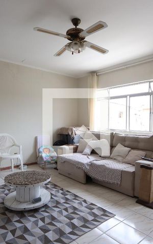 Casa à venda com 100m², 4 quartos e 2 vagasSala - casa 2