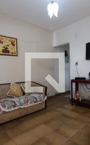Casa à venda com 100m², 4 quartos e 2 vagasSala - casa 1