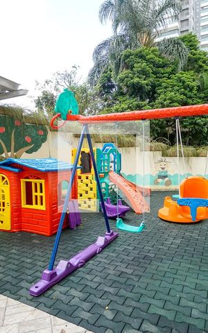 Apartamento à venda com 86m², 3 quartos e 2 vagas Apartamento à venda com 86m², 3 quartos e 2 vagasPlayground