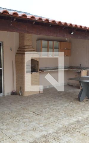 Casa de condomínio à venda com 220m², 4 quartos e sem vagaTerraço