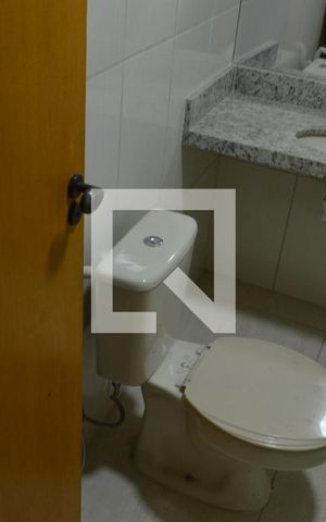 Casa de condomínio à venda com 220m², 4 quartos e sem vagaBanheiro 1