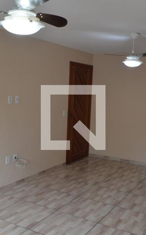 Casa de condomínio à venda com 220m², 4 quartos e sem vagaSala 1