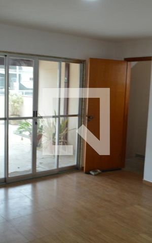 Casa de condomínio à venda com 220m², 4 quartos e sem vagaSala 2