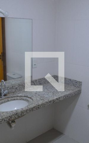 Casa de condomínio à venda com 220m², 4 quartos e sem vagaBanheiro da Suíte