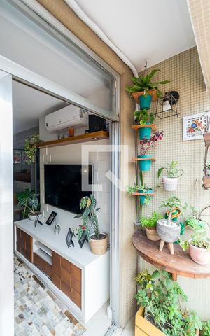 Apartamento à venda com 78m², 2 quartos e 1 vagaVaranda da Sala