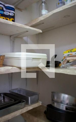 Apartamento à venda com 350m², 5 quartos e 3 vagas Apartamento à venda com 350m², 5 quartos e 3 vagasDespensa