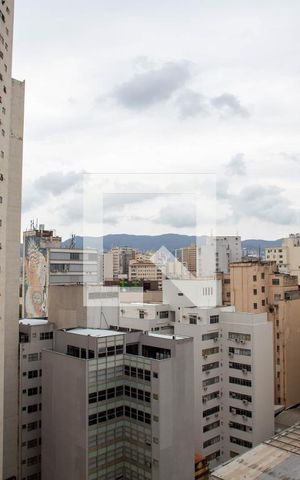 Apartamento à venda com 350m², 5 quartos e 3 vagas Apartamento à venda com 350m², 5 quartos e 3 vagasVista