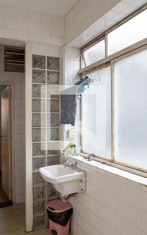 Apartamento à venda com 350m², 5 quartos e 3 vagas Apartamento à venda com 350m², 5 quartos e 3 vagasÁrea de Serviço