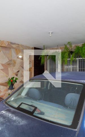 Casa à venda com 307m², 2 quartos e 2 vagas Casa à venda com 307m², 2 quartos e 2 vagasGaragem