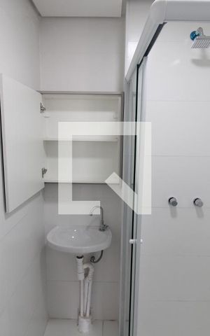 Apartamento para alugar com 40m², 2 quartos e sem vagaBanheiro