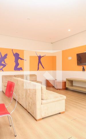 Apartamento à venda com 140m², 3 quartos e 2 vagas Apartamento à venda com 140m², 3 quartos e 2 vagasÁrea comum - Salão de festas Jovem